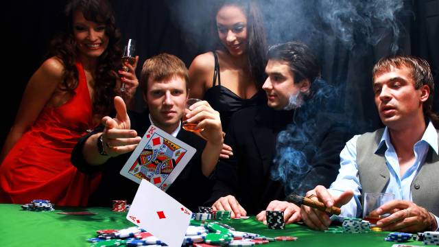 How Card Counting Helps Beat the Casino