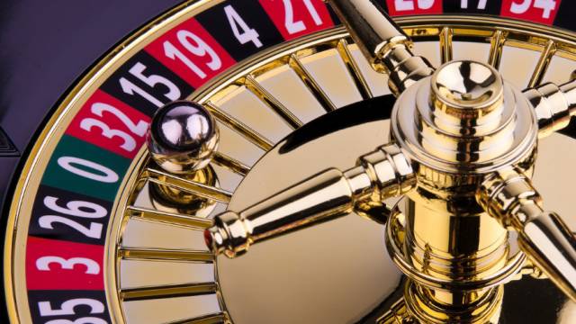 How to Play Roulette Professionally