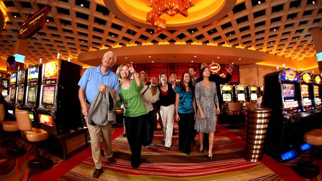 What Are Casino Junket Tours?